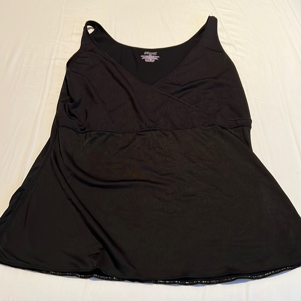 Spanx tank top with faux wrap neckline size 1x